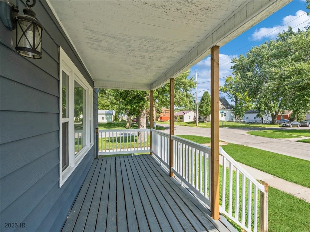 101 W Douglas Street