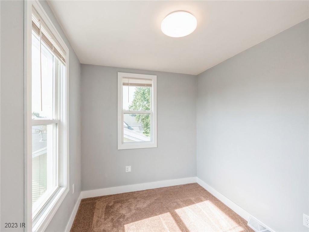 101 W Douglas Street