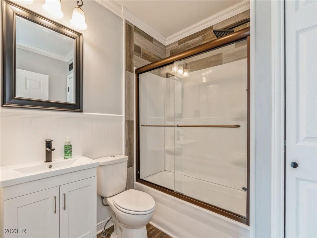 101 W Douglas Street