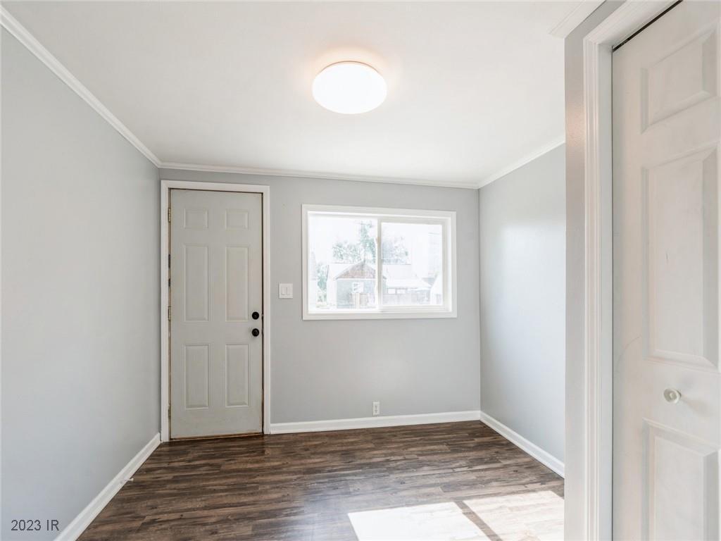 101 W Douglas Street