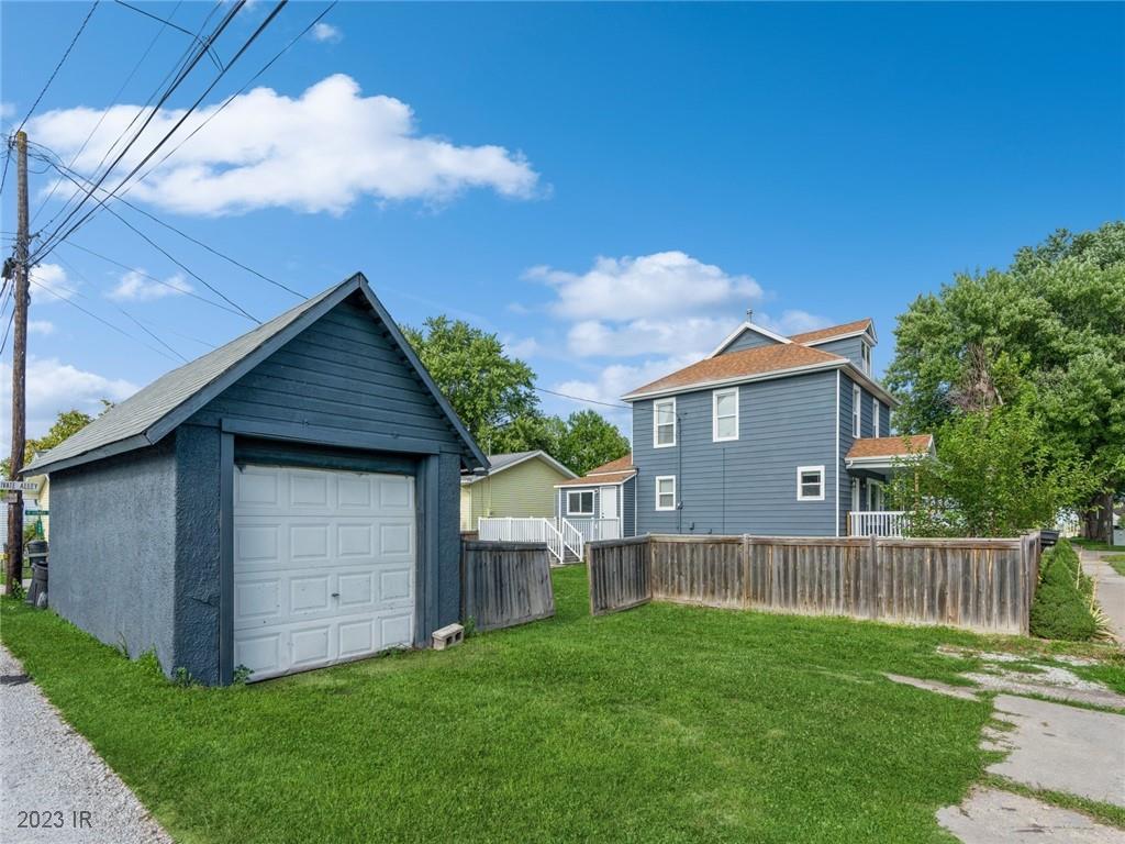 101 W Douglas Street