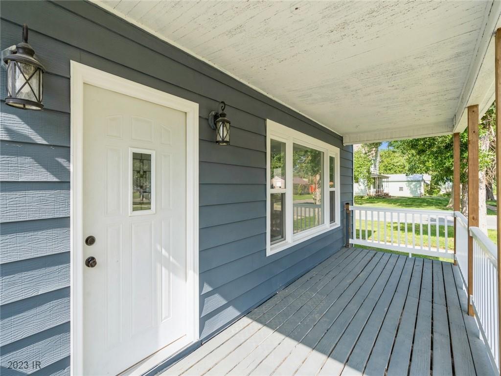 101 W Douglas Street