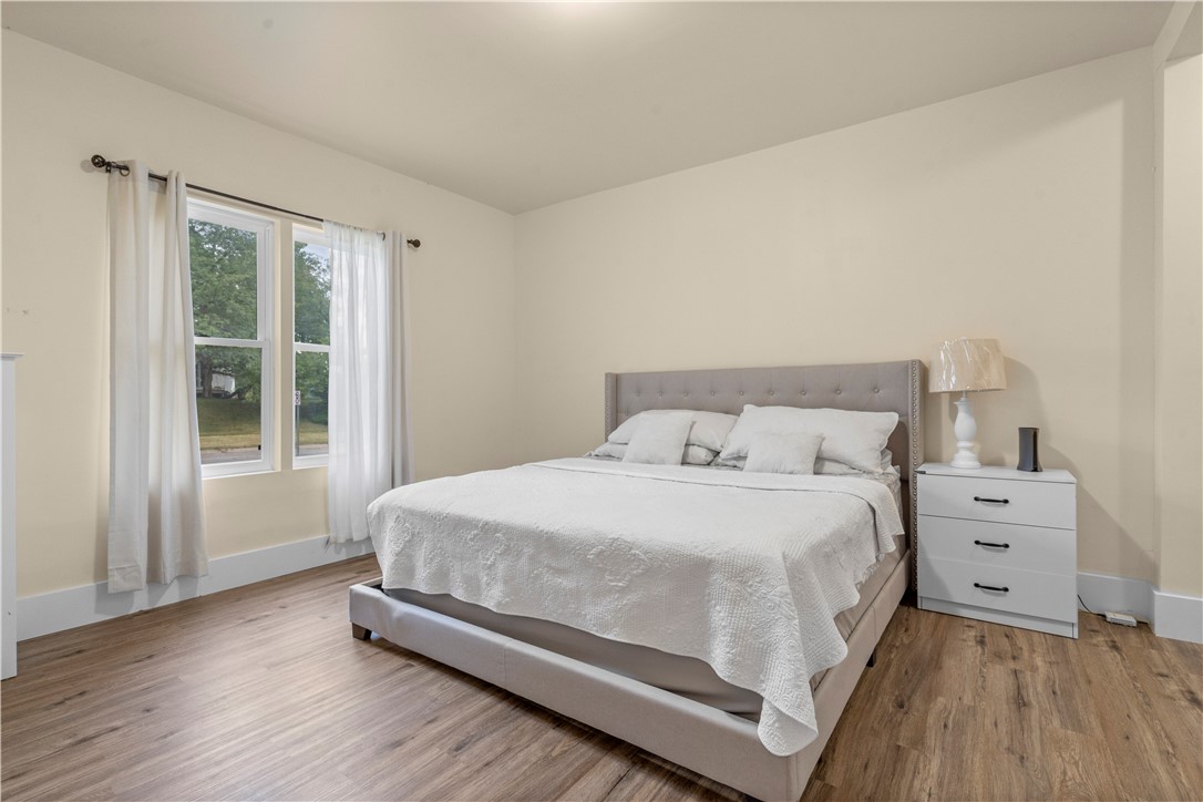 521 University Street