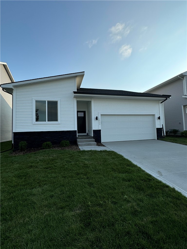 2933 Indigo Lane