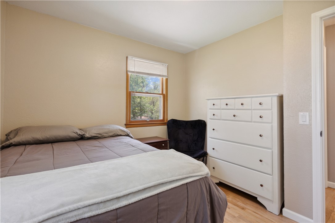 514 E Competine Street