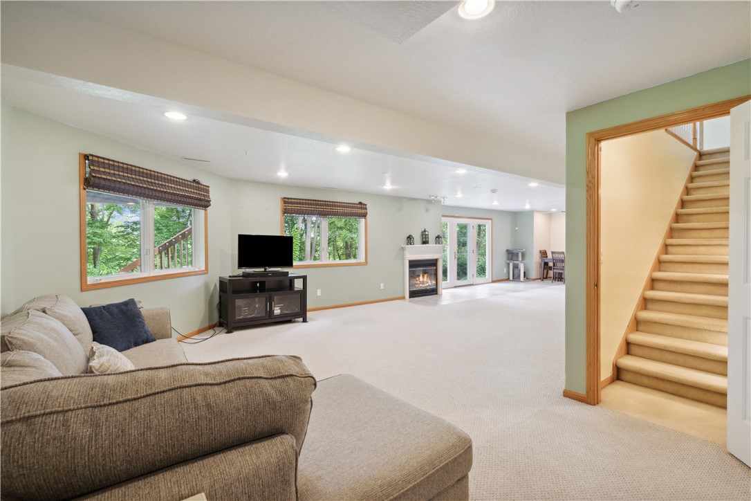 180 Hickory Lane