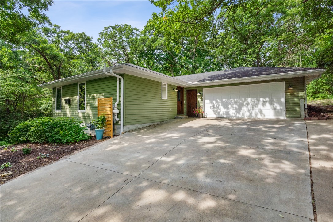 2512 W Larson Street