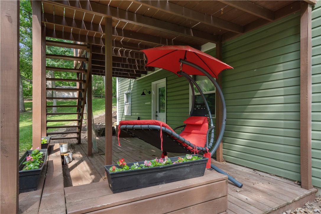 2512 W Larson Street