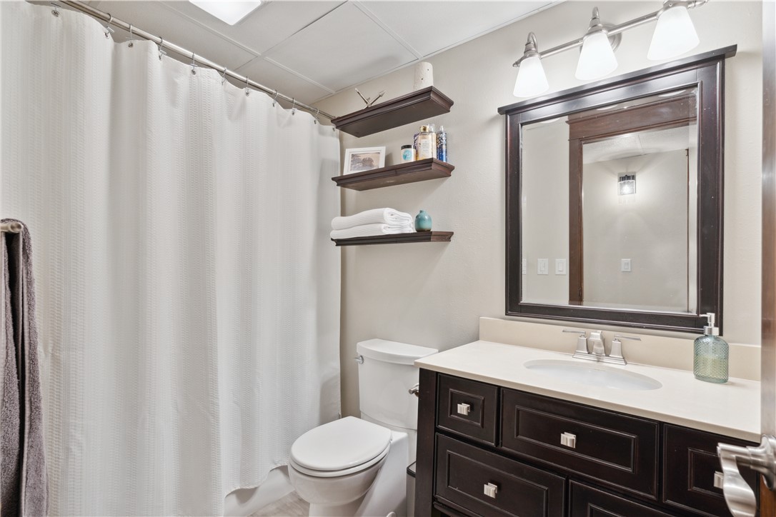 2512 W Larson Street