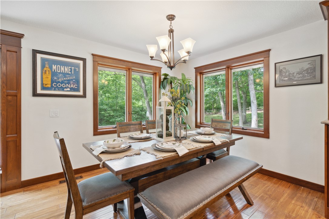 2512 W Larson Street