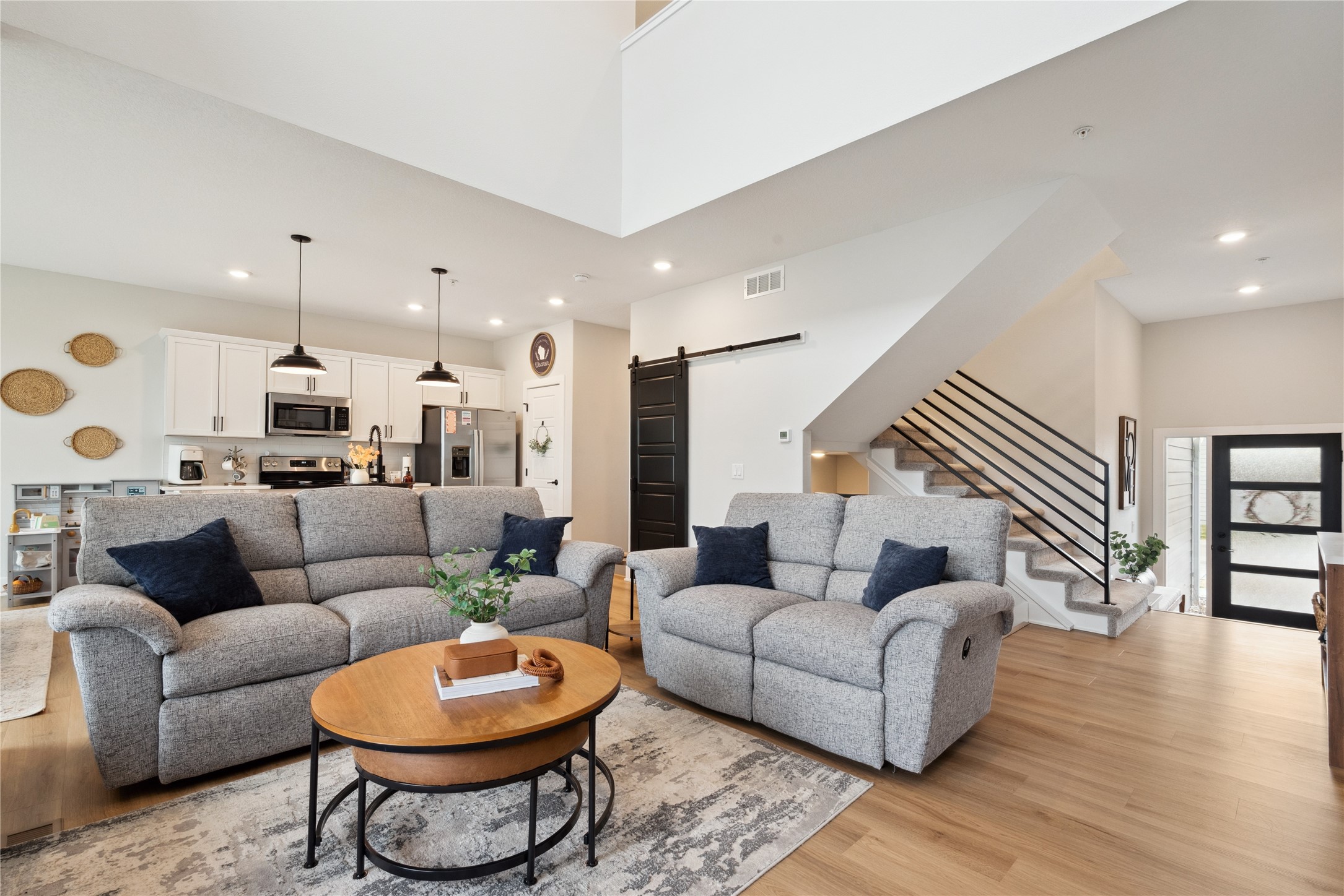 105 NW Prescott Lane