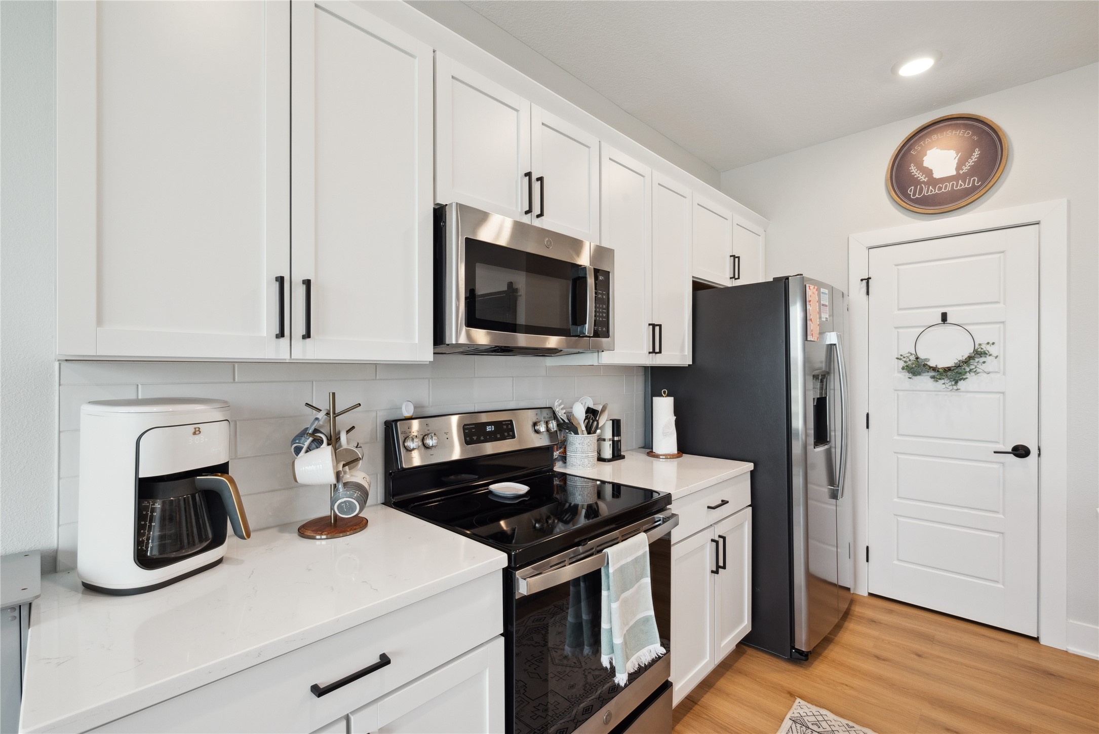 105 NW Prescott Lane