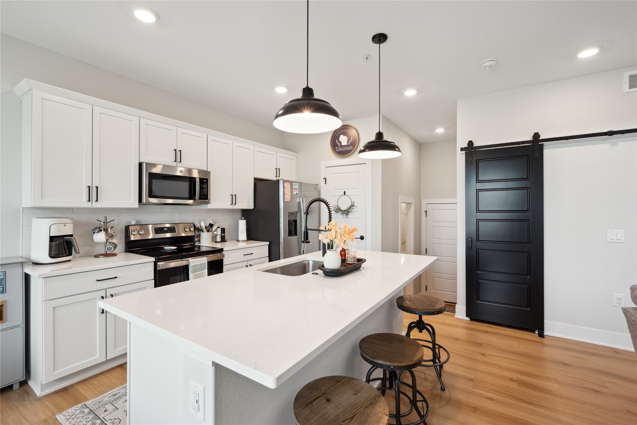 105 NW Prescott Lane