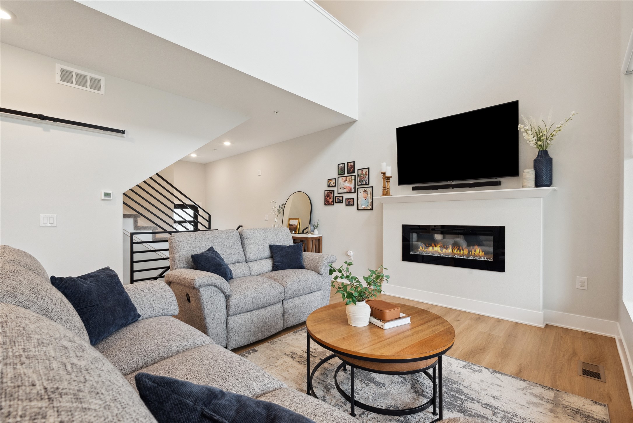 105 NW Prescott Lane