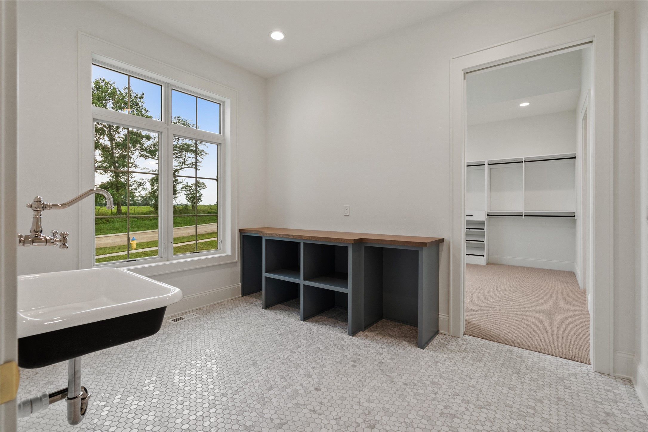 550 Harvest Road