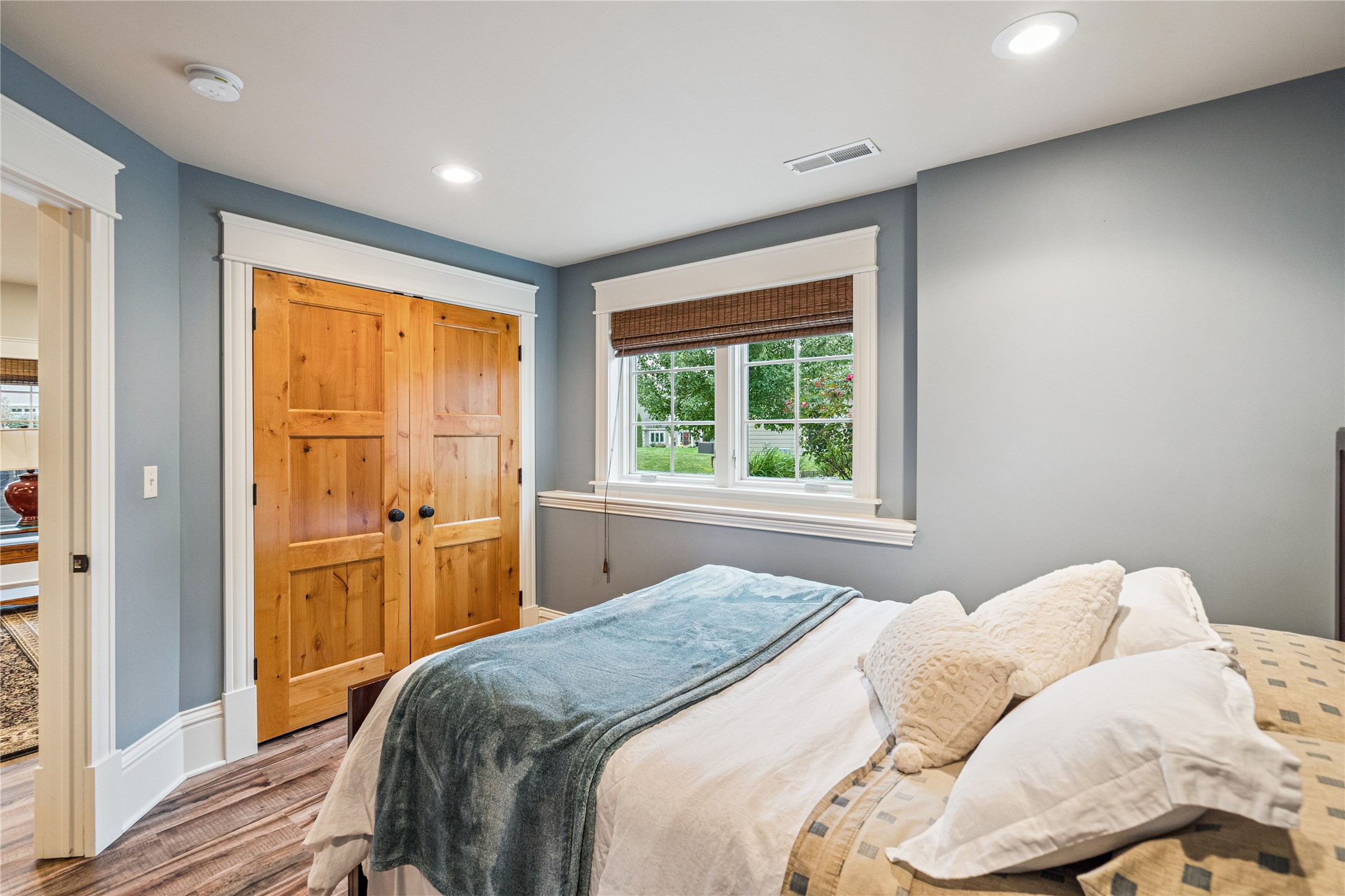 1025 Meadow Crest Drive