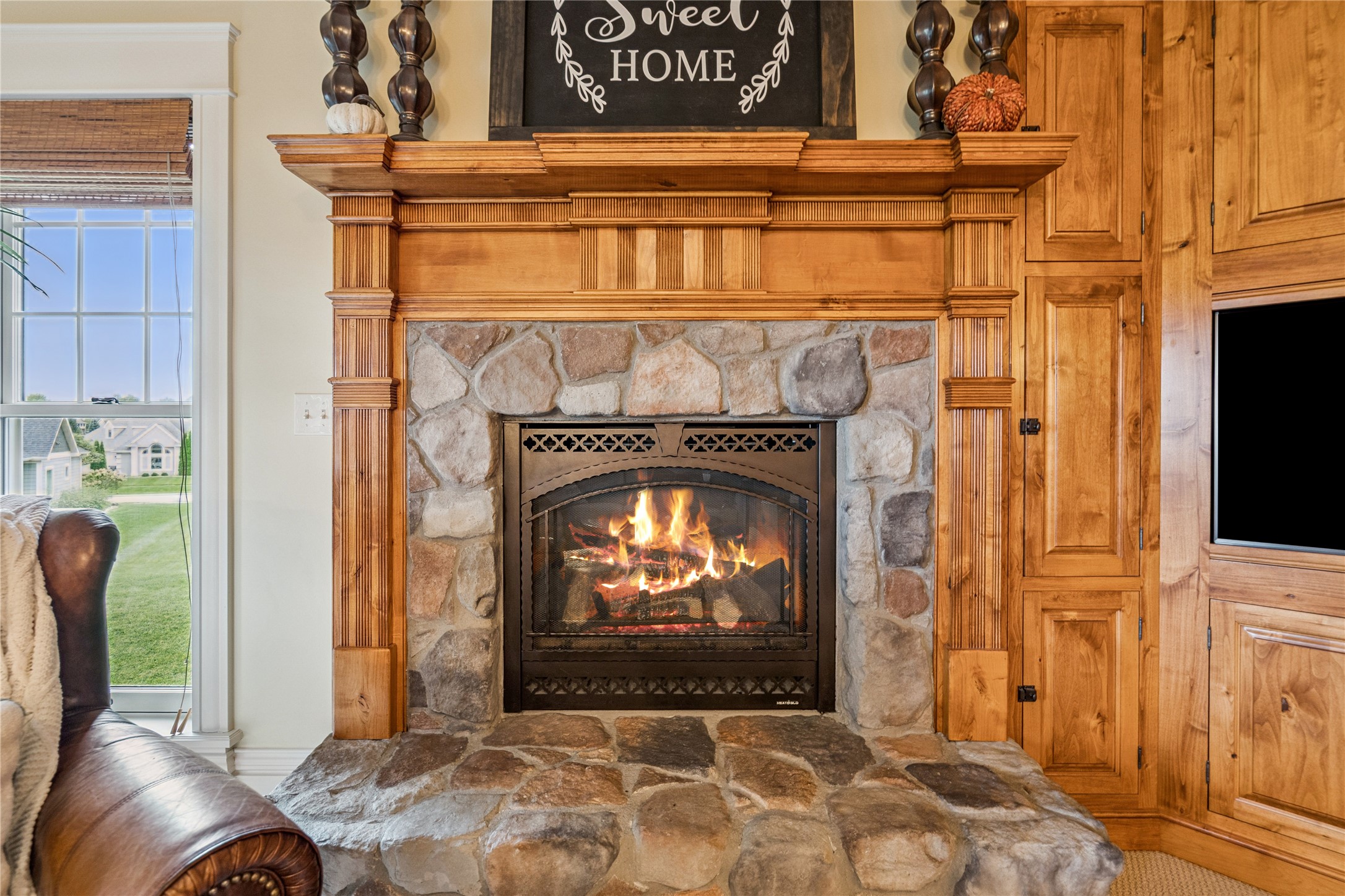 1025 Meadow Crest Drive