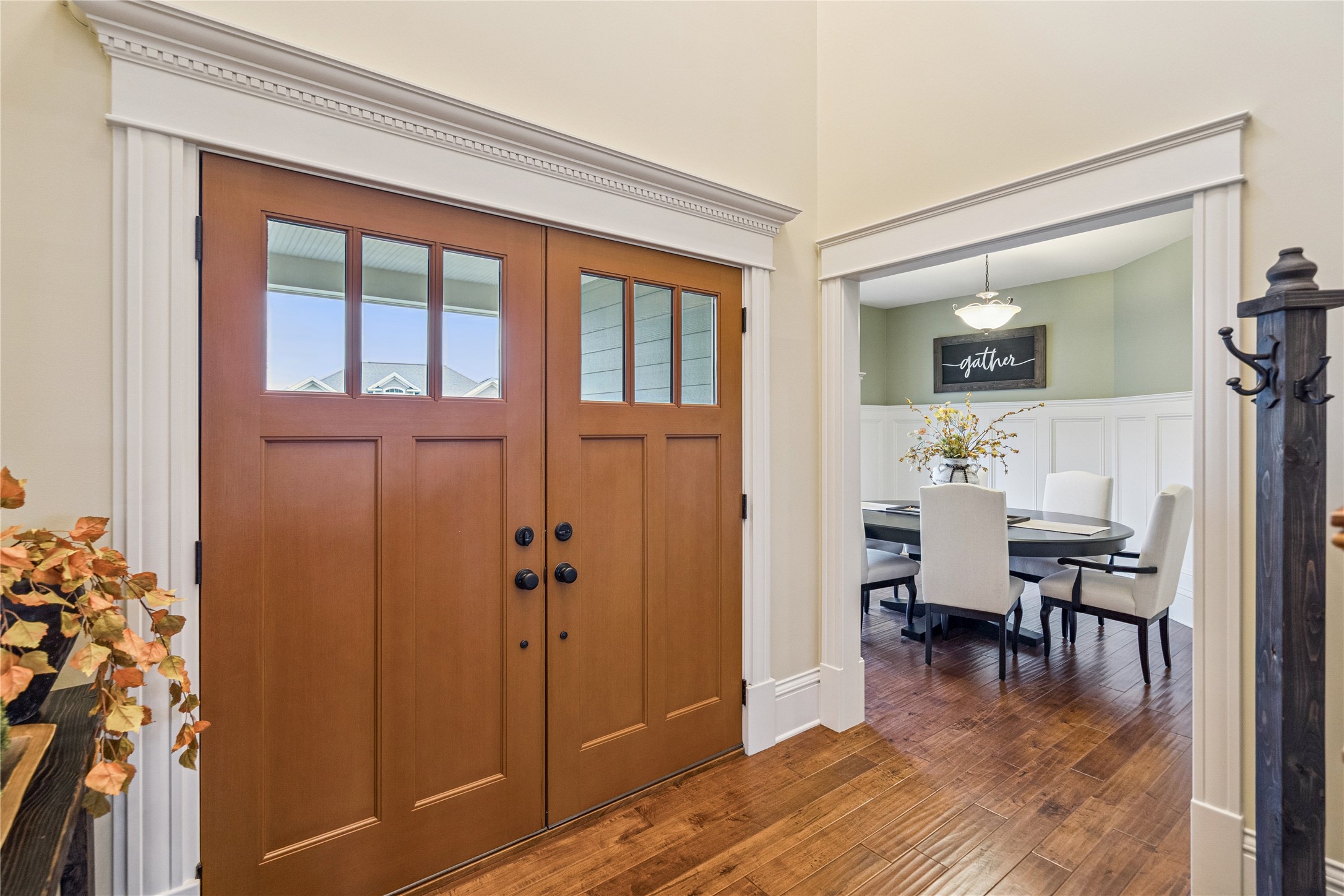 1025 Meadow Crest Drive