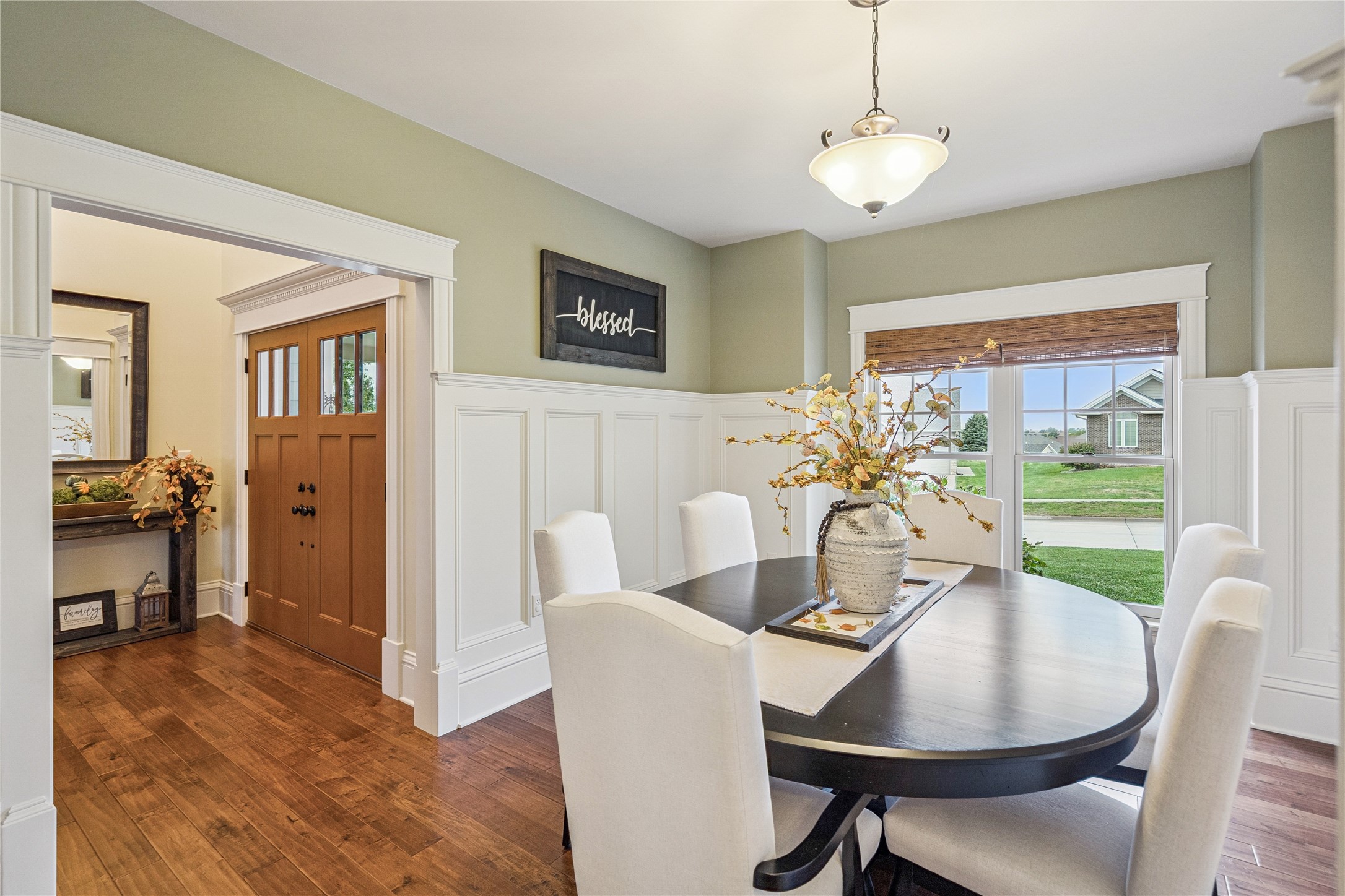 1025 Meadow Crest Drive