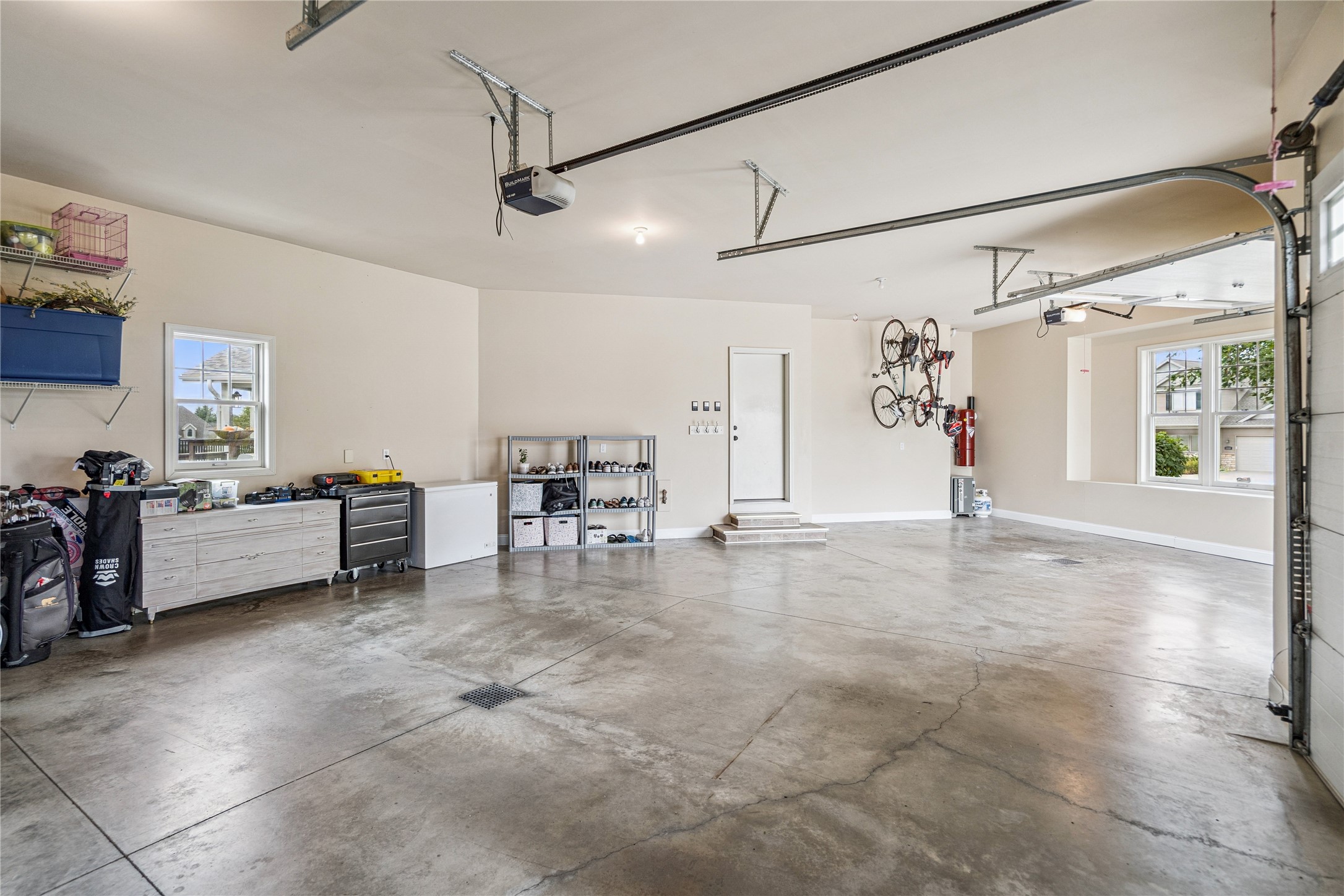 1025 Meadow Crest Drive