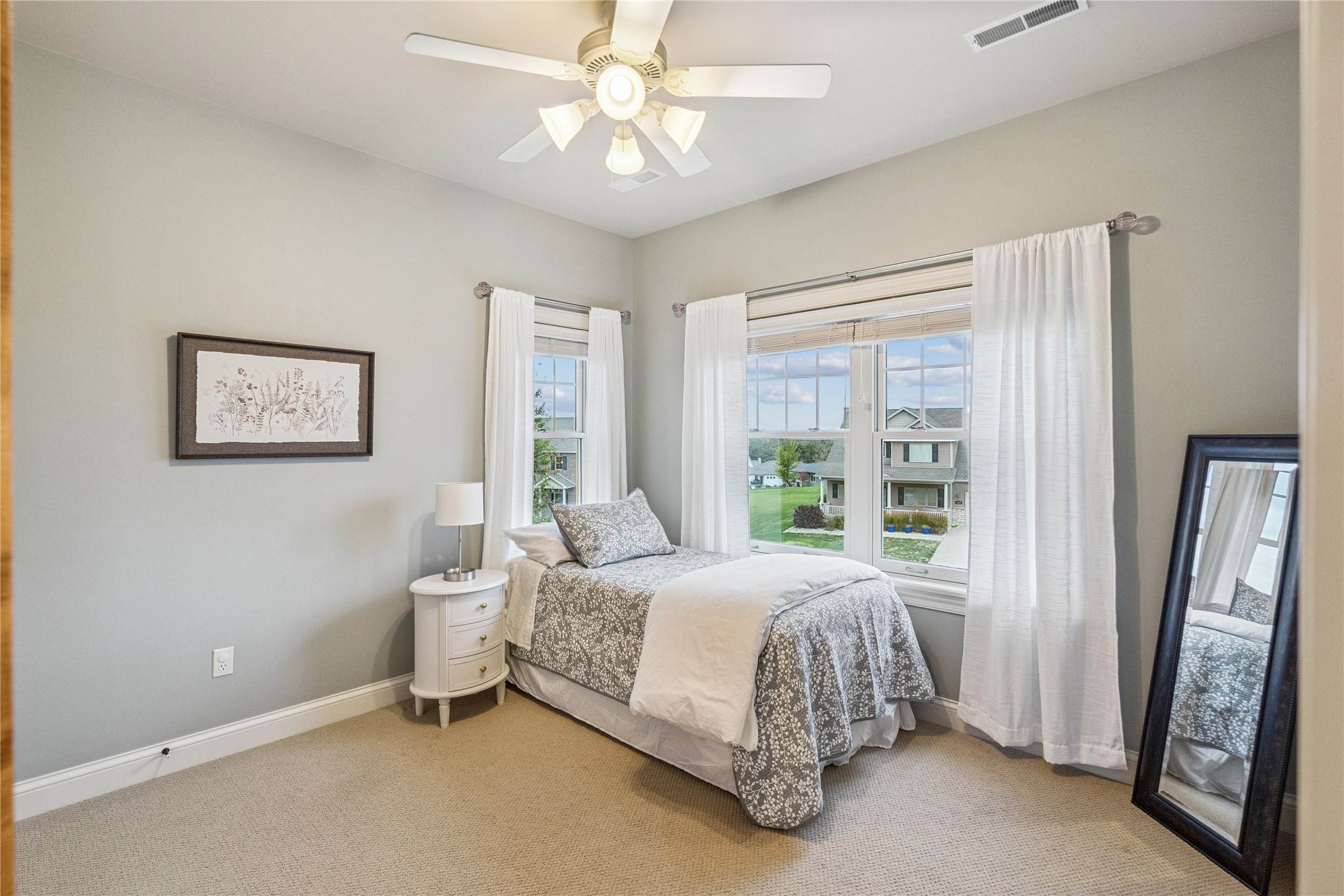 1025 Meadow Crest Drive