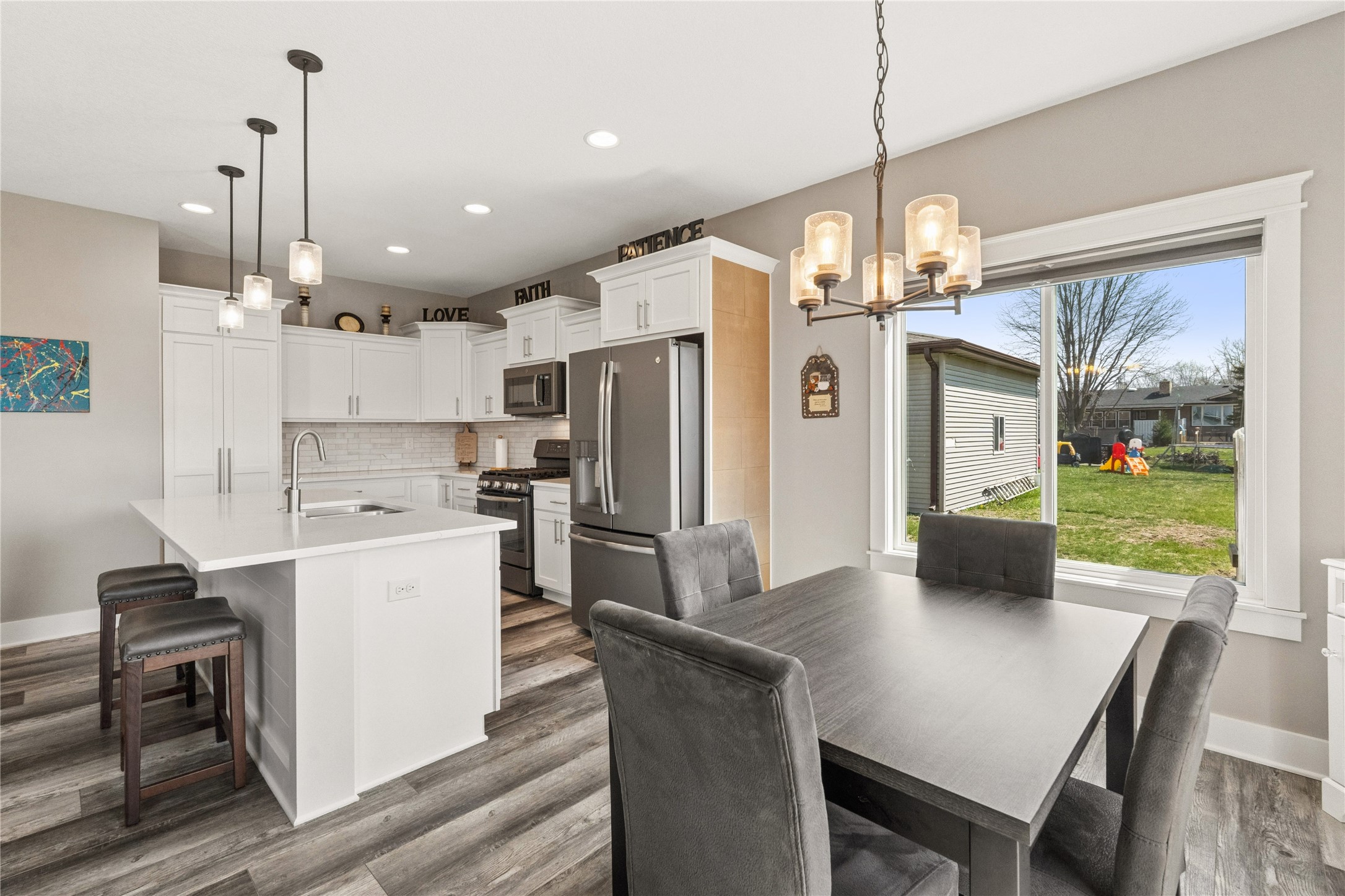 600 W Sherman Street