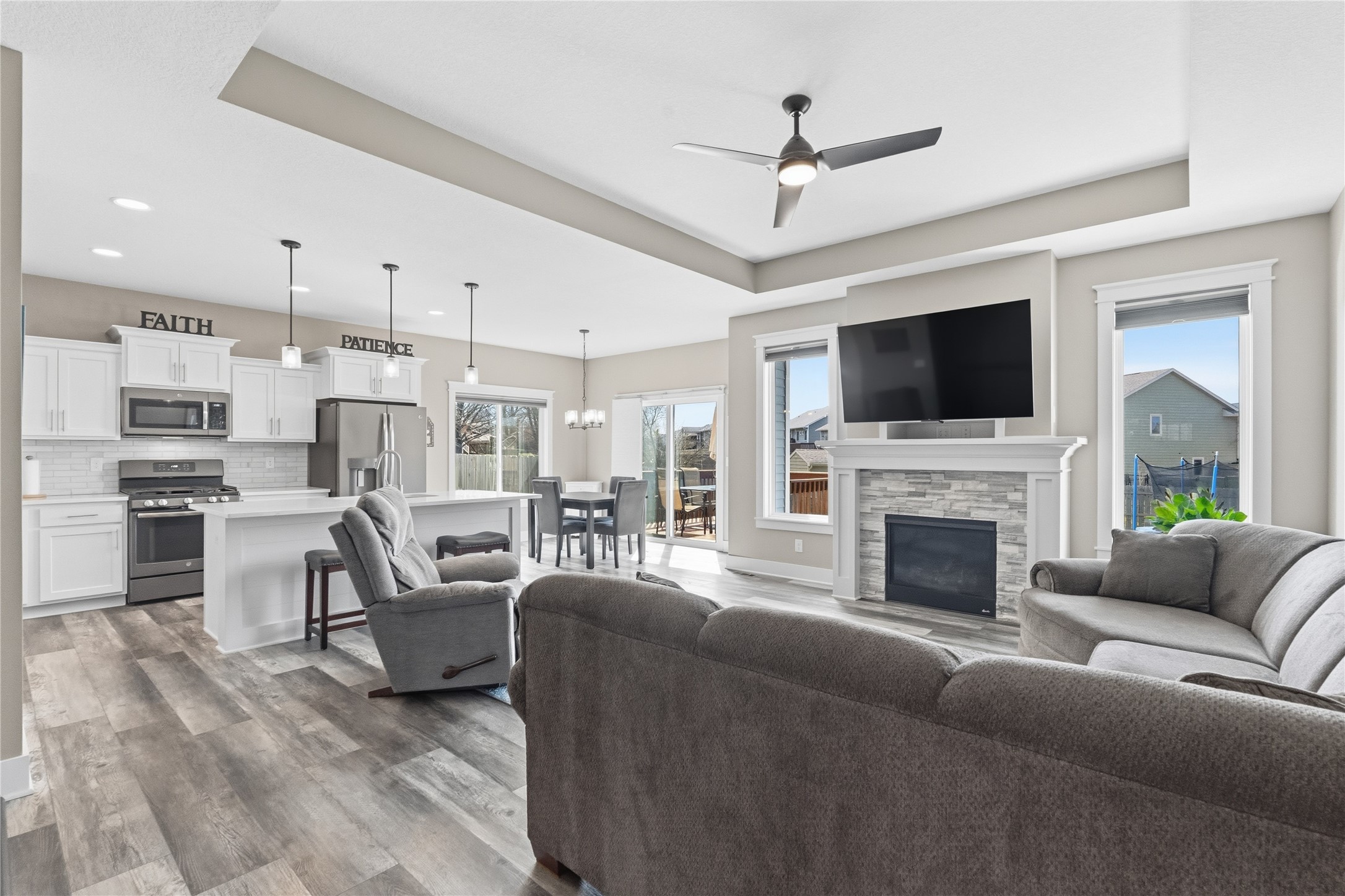 600 W Sherman Street