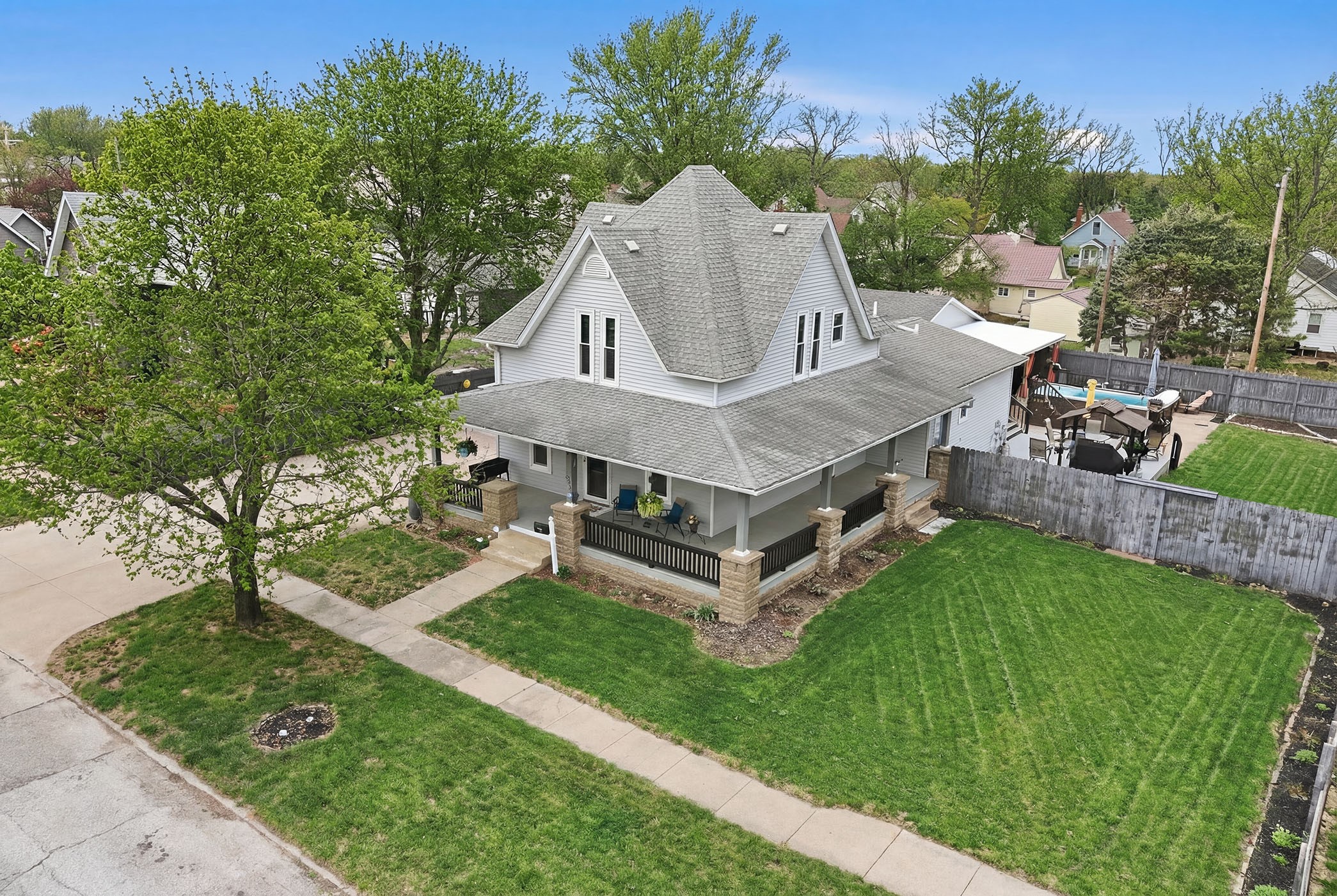 813 E Montgomery Street