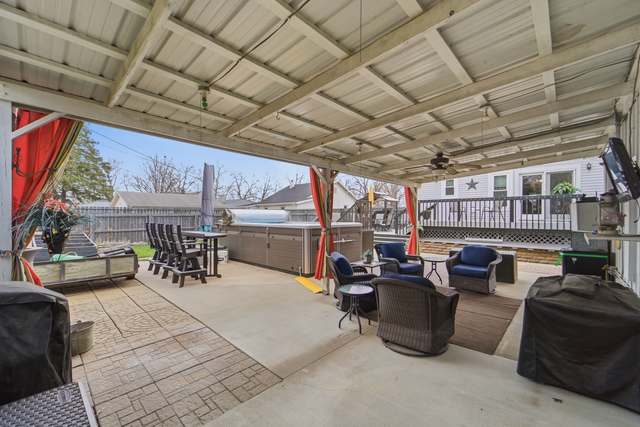 813 E Montgomery Street