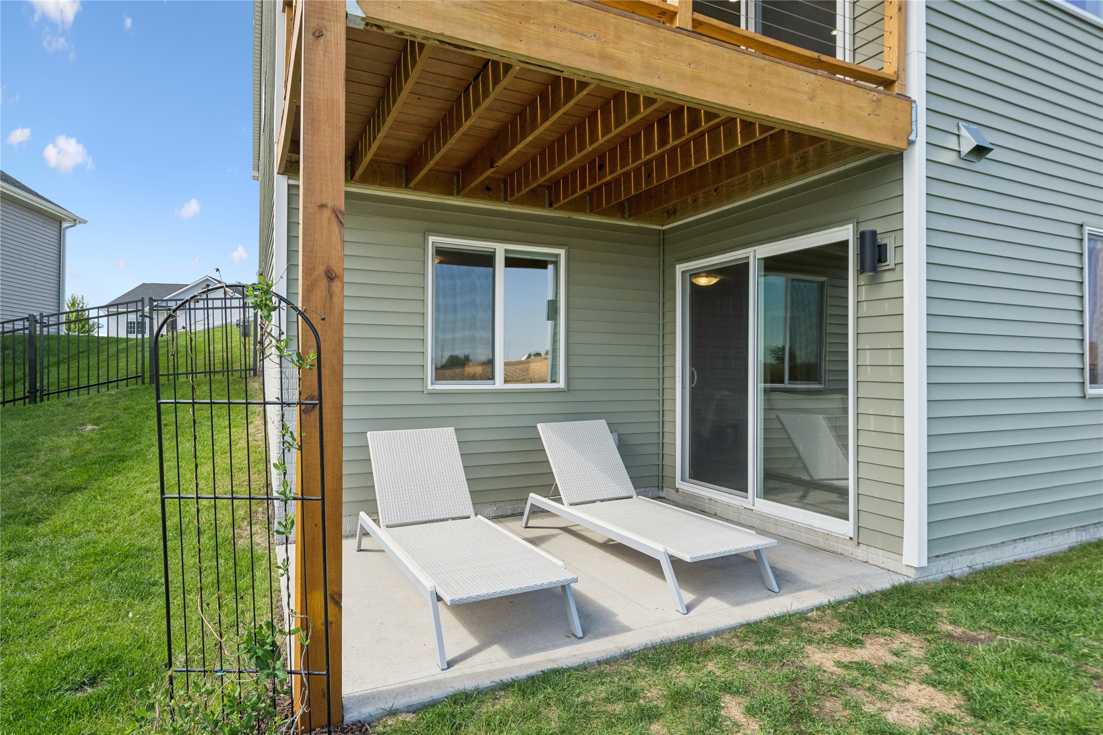 2924 Primrose Lane