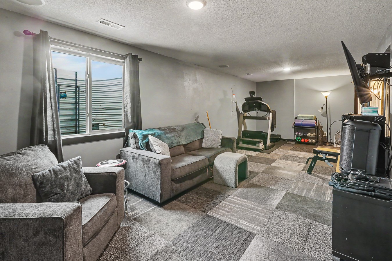 400 Big Bluestem Drive