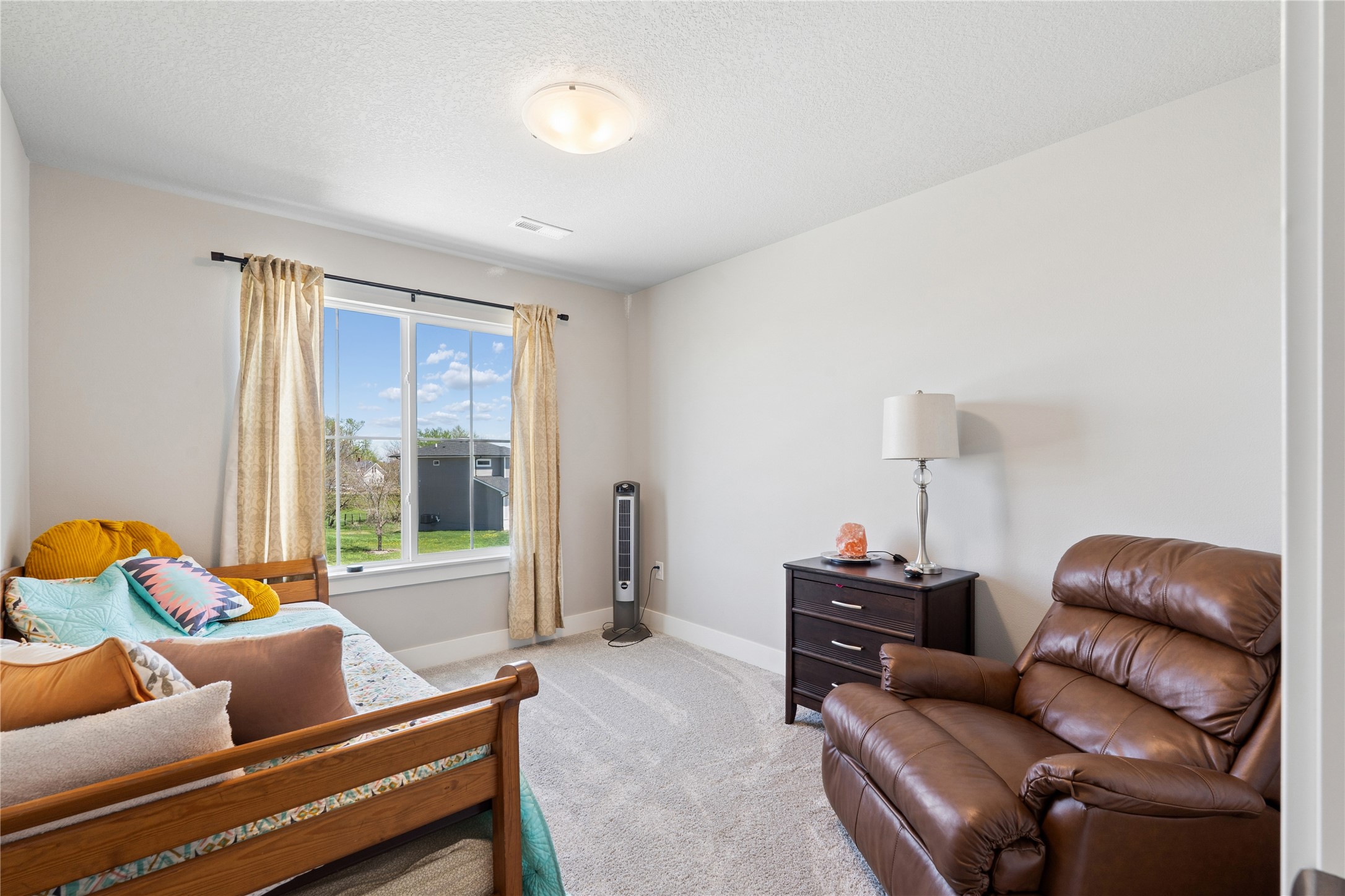 801 Fountain View Drive