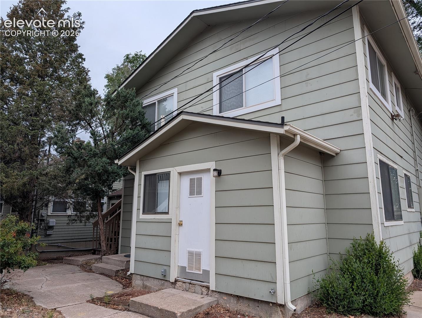 409 Bonfoy Avenue