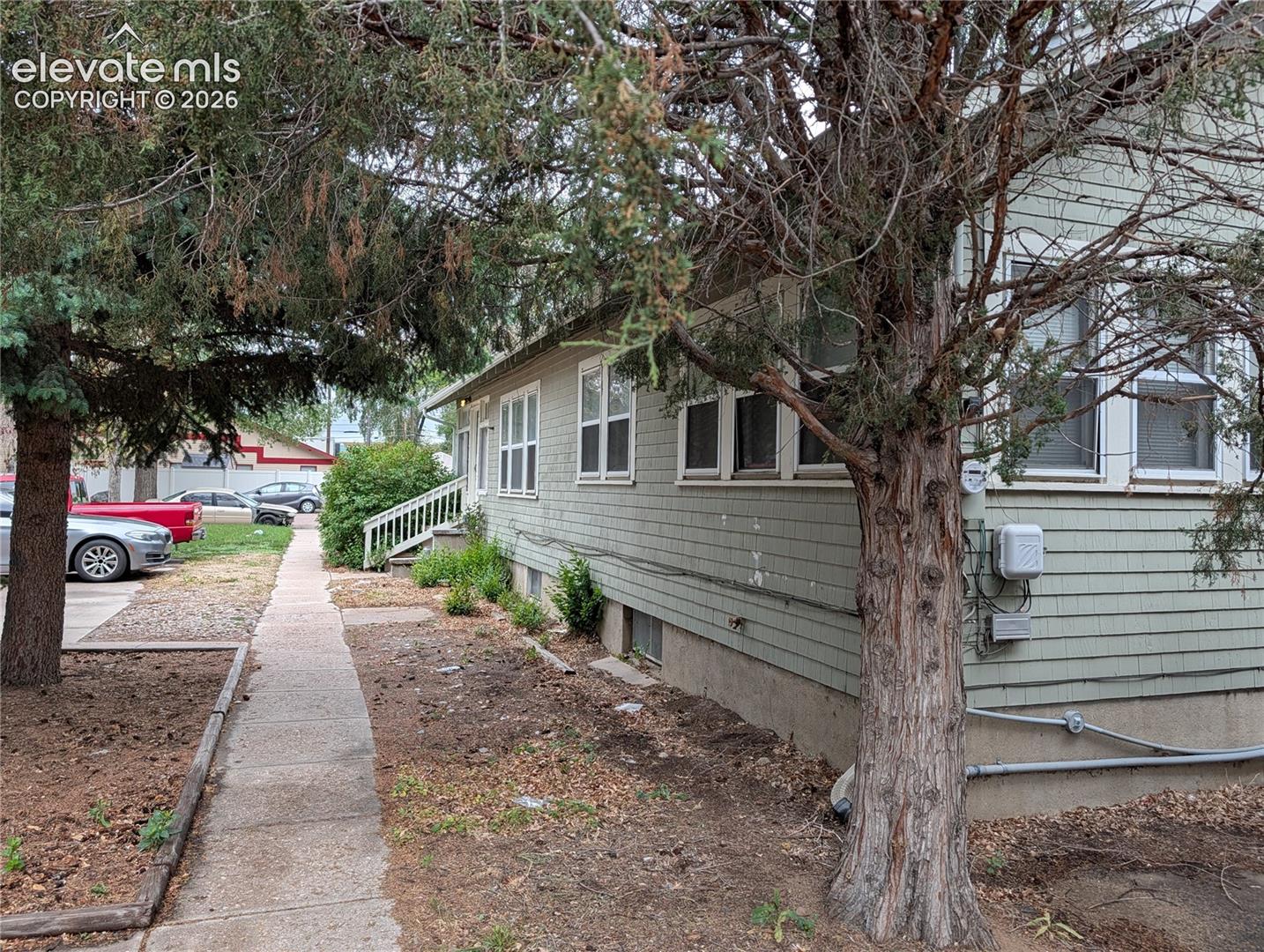 409 Bonfoy Avenue