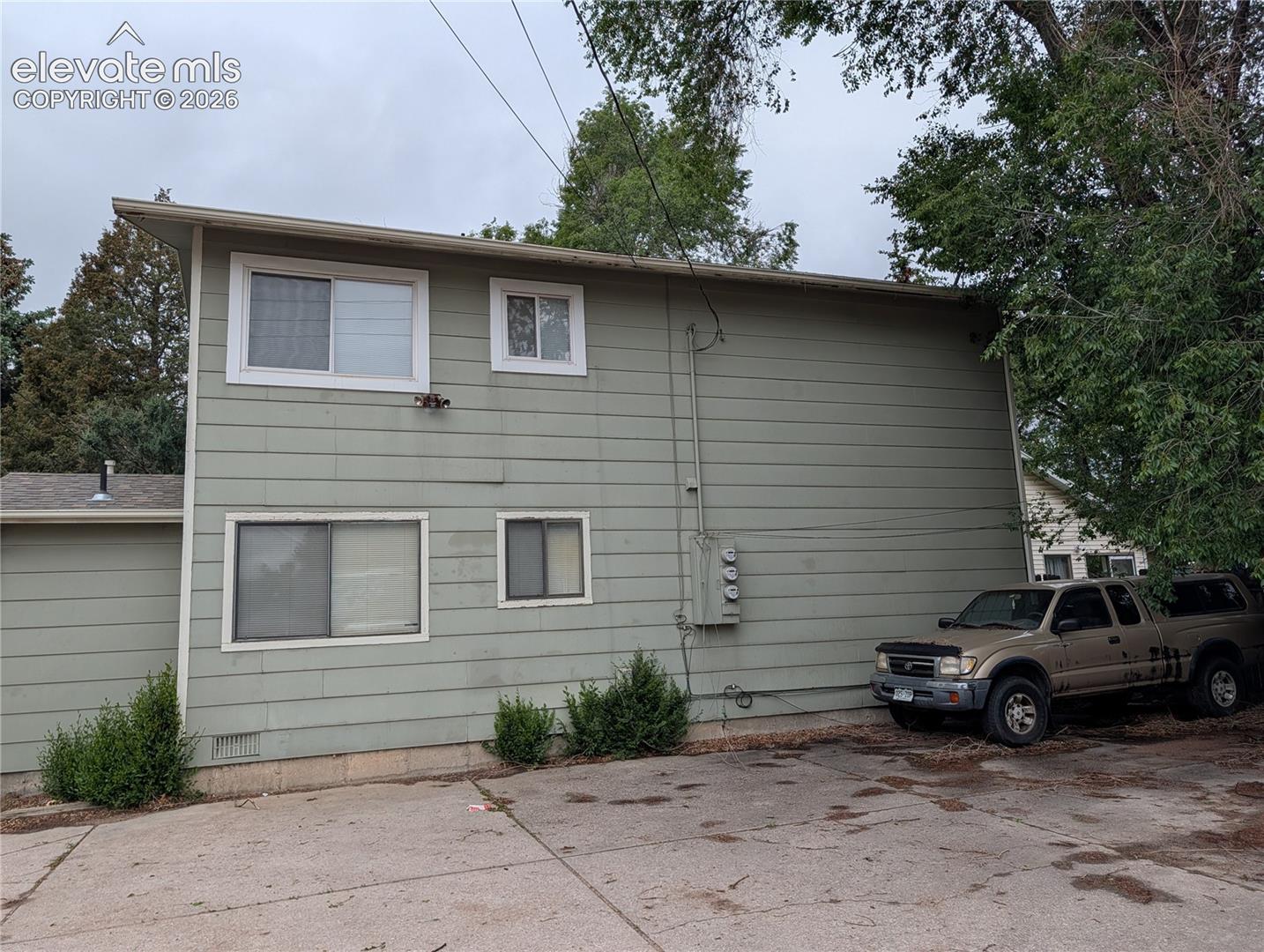 409 Bonfoy Avenue