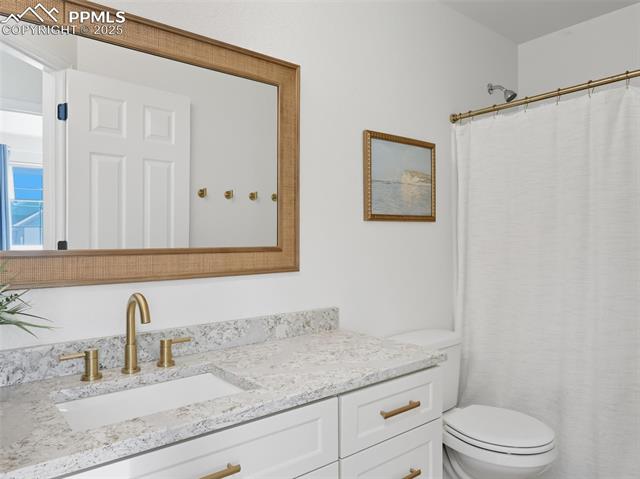 6871 Red Cardinal Loop