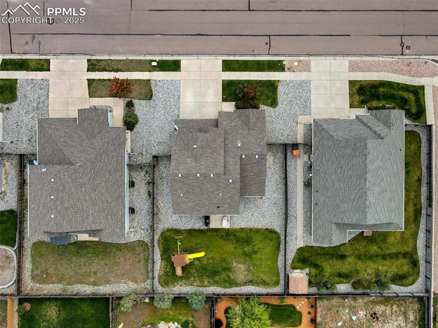 6871 Red Cardinal Loop