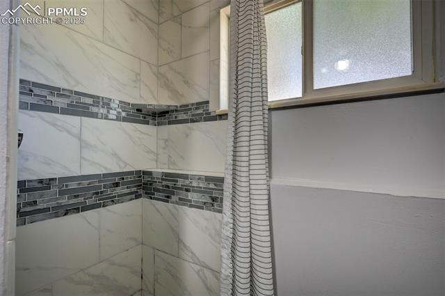 4110 Undimmed Circle