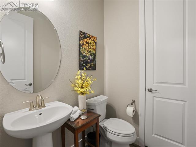 16015 Mountain Flax Drive