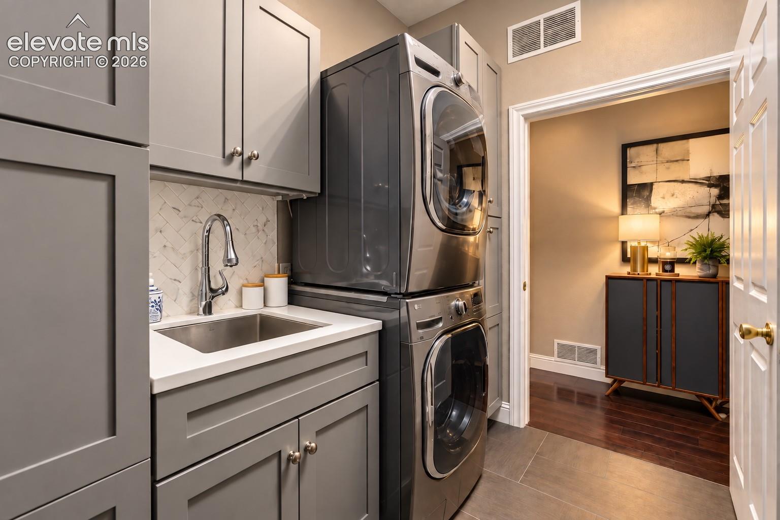6836 Freewheel Court