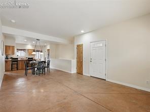 18 Taos Place