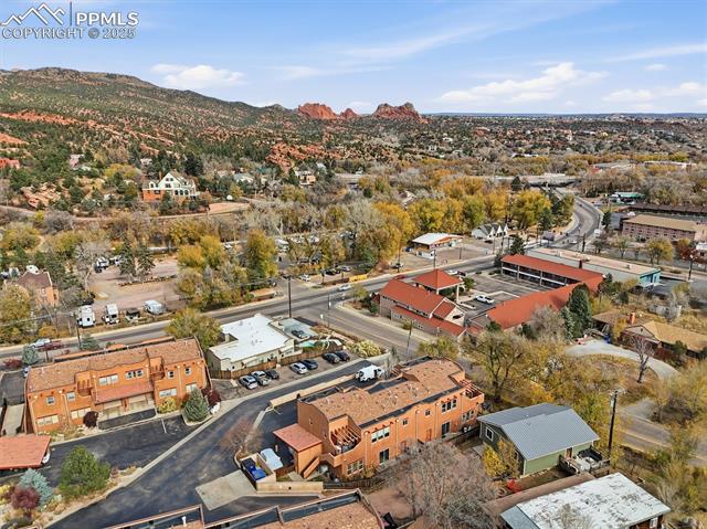 5 Taos Place