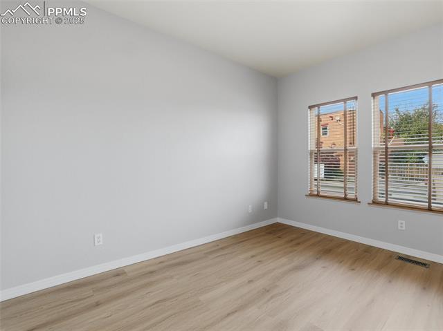 5 Taos Place