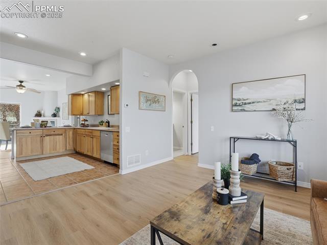 5 Taos Place