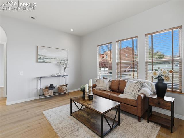 5 Taos Place