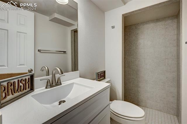 1585 Terra Vista Lane