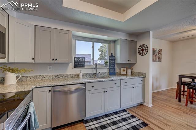 1585 Terra Vista Lane