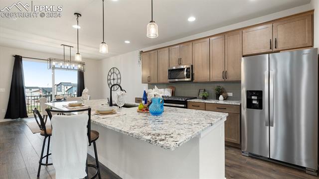 2467 Zorro Heights