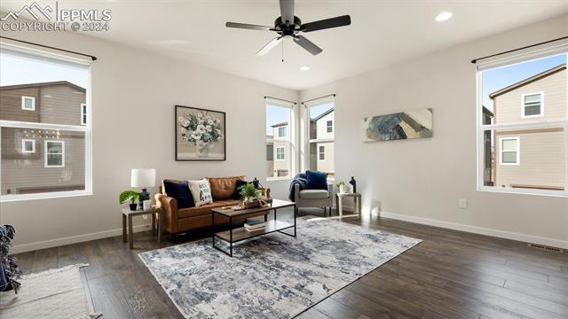 2467 Zorro Heights