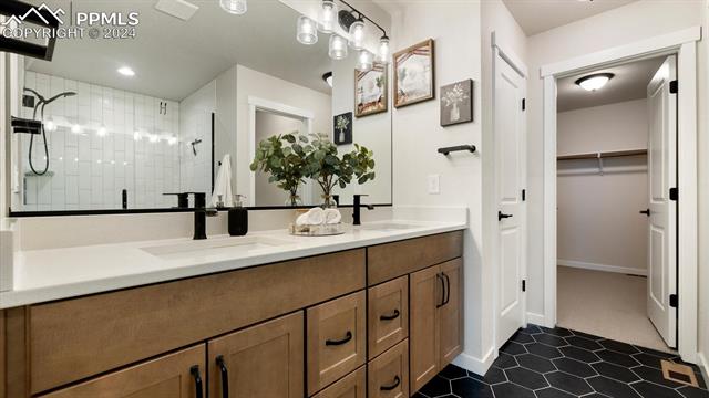 2467 Zorro Heights
